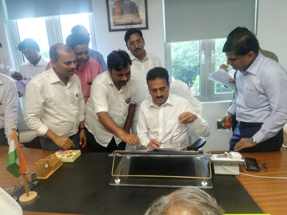 राज्यातील शैक्षणिक, सामाजिक कार्यातील प्रेरणादायी व्यक्तिमत्व-किशोर पाटील कुंझर कर