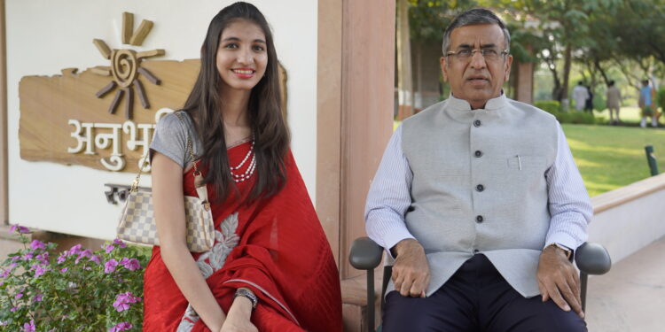सीए परिक्षेत देशभरातून अनुभूती स्कूलची सौम्या जाजू २८ व्या क्रमांकाने उत्तीर्ण