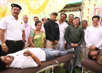 श्री राजपूत करणी सेनेतर्फे आयोजित रक्तदान शिबिरास उत्स्फूर्त प्रतिसाद