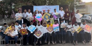 दिव्यांगांची पतंग उडाली उंच, उडान पतंगोत्सवाने आणली रंगत!