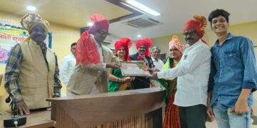 दिनकर पाटील यांना राज्यस्तरीय कृषिभूषण पुरस्कार प्रदान