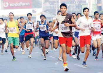 लोहारा येथे मॅरेथॉन स्पर्धेचे आयोजन