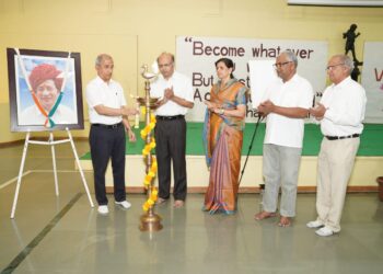 अनुभूती निवासी स्कूलमध्ये राष्ट्रीय विज्ञान दिन उत्साहात विद्यार्थ्यांच्या 37 प्रकल्पांचे अजित जैन यांच्याहस्ते उद्घाटन