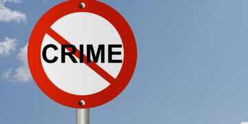 तरुणासोबत घृणास्पद प्रकार; लिंबू हळद लावून दिले ‘हे’ खायला….