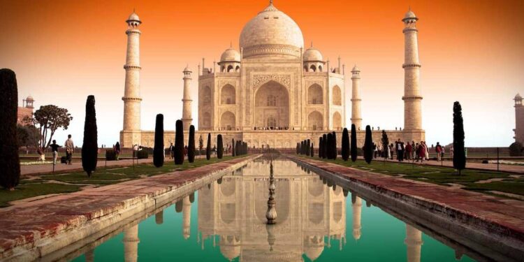 जाणून घ्या ताजमहाल च्या संदर्भात काही गुप्त बाबी…