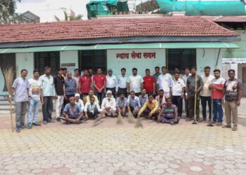 गांधी रिसर्च फाऊंडेशनची जिल्हा न्यायालयात स्वच्छता मोहीम