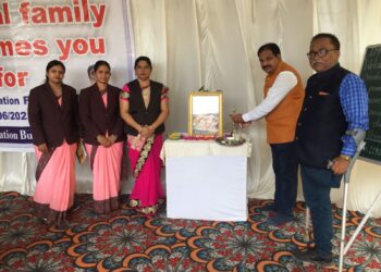 इम्पिरियल इंटरनॅशनल स्कूल येथे पालक- शिक्षक सहविचार सभा उत्साहात संपन्न