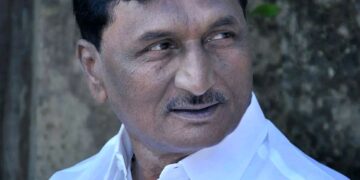 कळमसरा ग्रा.पं. सरपंचावरील अविश्वास ठराव बारगळ