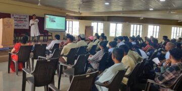 लोकसेवक मधुकरराव चौधरी समाजकार्य महाविद्यालय मध्ये महिला मंचच्या वतीने ताण  तणाव व्यवस्थापनावर व्याख्यान
