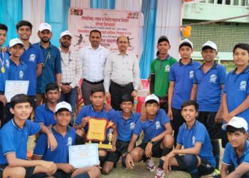 निवासी शाळांच्या विभागस्तरीय फुटबॉल स्पर्धैत चाळीसगाव संघास विजेतेपद