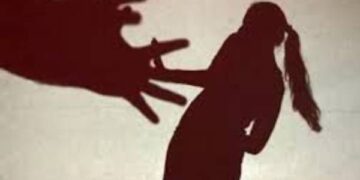 अमळनेरातील महिलेवर अत्याचार ; एकावर गुन्हा