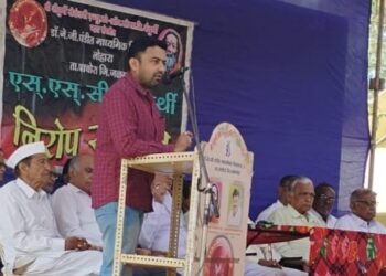 लोहारा विद्यालयात दहावीच्या विद्यार्थ्यांचा निरोप समारंभ संपन्न