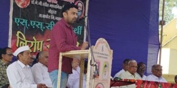 लोहारा विद्यालयात दहावीच्या विद्यार्थ्यांचा निरोप समारंभ संपन्न