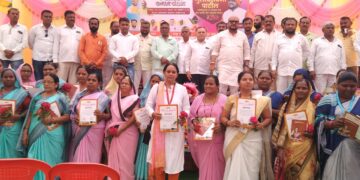 बांभोरी प्र.चा. येथे नारीशक्ती सन्मान व लोकार्पण – भूमिपुजन संपन्न : ग्रामपंचायतीचा स्तुत्य उपक्रम