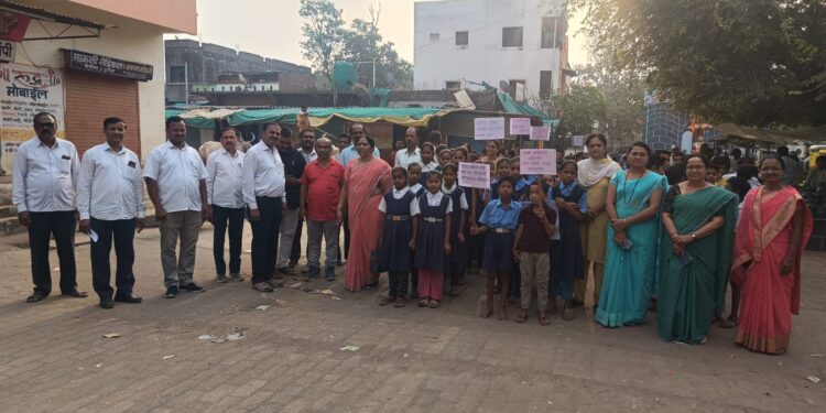 “कानळदा गावात मतदानजनजागृती रॅली संपन्न”
