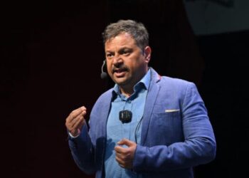 समाजमाध्यमांवरील उथळ मतांतरांच्या गर्दीत माहितीच्या विश्वासार्हतेला अधिक प्राधान्य देण्याची गरज – प्रधान सचिव ब्रिजेश सिंह