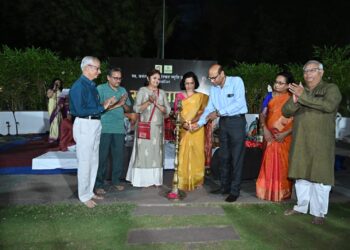 स्व. वसंतराव चांदोरकर स्मृती प्रतिष्ठान आयोजित सांज पाडवा एक मंत्रमुग्ध करणारा अनुभव