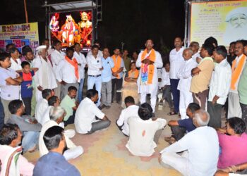 एक वेळ उद्धव बाळासाहेब ठाकरेंच्या शिवसेनेला संधी द्या…करणदादा पाटील यांचे मतदारांना आवाहन