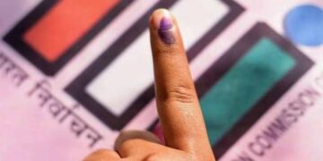 महिला व बालकल्याण विभागाच्या प्रयत्नाने दुर्लक्षित महिलांने केले मतदान