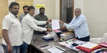 वाघूर विभागाचे कार्यकारी अभियंता गोकुळ महाजन यांच्यावर कारवाई न झाल्यास आंदोलन करण्याचा इशारा