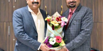 तिन दशकाहून अधिक काळाची वैद्यकिय क्षैत्रातील अधिष्ठातांची चिरस्थायी मैत्री अधोरेखित