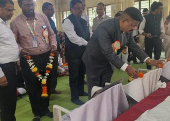 आदिवासी समाजाने शैक्षणिक क्षेत्रात उल्लेखनीय प्रगती करणे काळाची गरज – प्रा.डॉ.शाम सोनवणे यांचे आवाहन