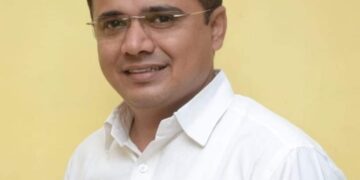 किरण लाडवंजारी यांना गुणवंत कर्मचारी पुरस्कार जाहीर