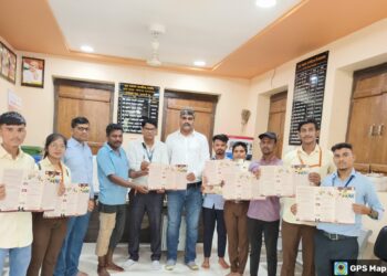 “समाजकार्य मध्यस्थीने ‘शिवणकला आणि सौंदर्य साधना’ महिलांना प्रशिक्षण”