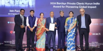 ‘मोस्ट व्हॅल्युएबल फॅमिली बिझनेस अवॉर्ड’ने मुंबईत जैन इरिगेशन परिवाराचा झाला गौरव