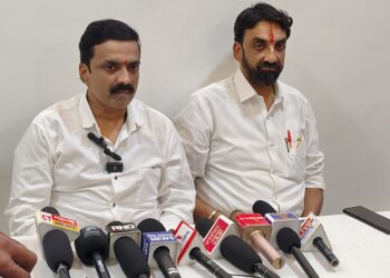 जळगावच्या विकासासाठी माझी उमेदवारी दाखल करणारच;डॉ. अश्विन सोनवणे