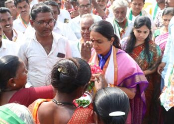 मुक्ताईनगर विधानसभा ; रोहिणी खडसेनीं बोदवड तालुक्यातील गावांना भेट देवून साधला संवाद