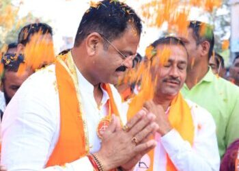 आ.किशोरआप्पा पाटील यांच्या प्रचारार्थ महारॅलीतून कार्यकर्त्यांचा विजयाचा संकल्प