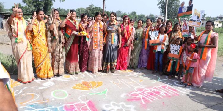 शिवनेरी फाउंडेशन व भाजपा महिला आघाडीच्या माध्यमातून सौ.प्रतिभाताई चव्हाण यांनी एकवटली नारीशक्ती