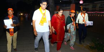 जळगाव शहर विधानसभेचे मनसेचे उमेदवार डॉ. अनुज पाटील यांच्या पत्नी डॉ. लीना पाटील प्रचारात सक्रिय