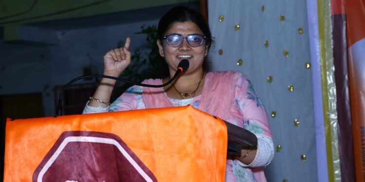 महिला मतदारांनी सुशिक्षित आणि प्रगल्भ नेतृत्वाला मतदान करावे – डॉ. लीना पाटील