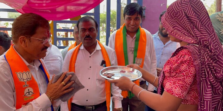 तुम्ही निवडून या राजूभाऊ, तेव्हाच आमची भाऊबीज साजरी होईल..!