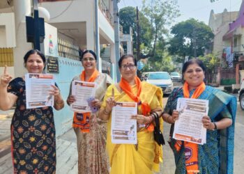 डॉ.अनुज पाटील यांचे कुटुंब प्रचार मैदानात सक्रिय..