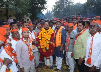 “बाळासाहेबांच्या पुण्याईने आणि जनतेच्या आशीर्वादाने विधानभवनात पुन्हा एकदा धडकणार !” – गुलाबराव पाटील यांना विश्वास