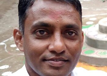 इलेक्शन ड्युटी आटोपून घरी जातांना मोटारसायकल अपघातात शिक्षकाचे निधन;जिल्हा प्रशासनाकडून  शोक व्यक्त