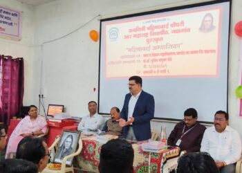 “गावागावात अभ्यासिका सुरू झाल्या पाहिजेत” डॉ.जयेंद्र लेकुरवाळे