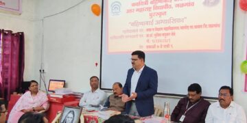 “गावागावात अभ्यासिका सुरू झाल्या पाहिजेत” डॉ.जयेंद्र लेकुरवाळे