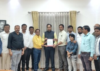 महाराष्ट्र राज्य पत्रकार संघटनेच्या वतीने जिल्हाधिकाऱ्यांना निवेदन, मनपा सहाय्यक आयुक्तांवर कठोर कारवाईची मागणी….