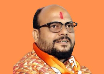 आ.गुलाबराव पाटील यांची कॅबिनेट मंत्रीपदी निवड, पाळधी गावात जल्लोष