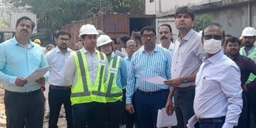 मशीद बंदर रेल्वे स्थानकाजवळील कर्नाक पुलाच्‍या लोखंडी तुळईचे ८३ टक्‍के सुटे भाग प्रकल्‍पस्‍थळी दाखल…