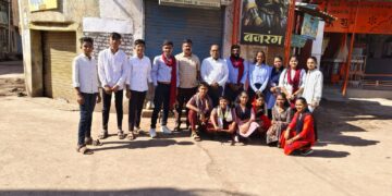 समाजकार्य महाविद्यालयाच्या वतीने ममुराबाद येथे बालविवाह प्रतिबंध जनजागृती कार्यक्रम संपन्न