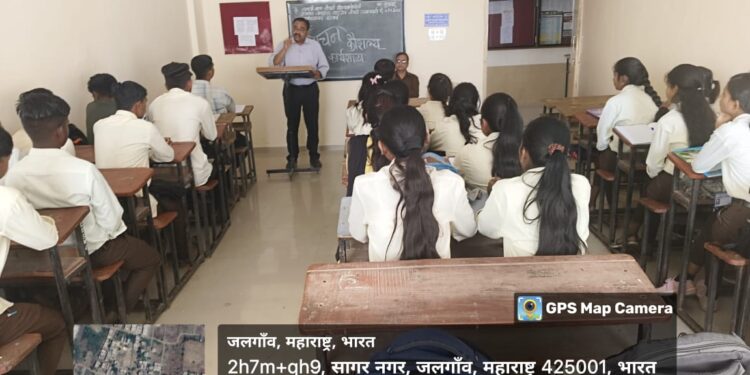 “वाचन संकल्प महाराष्ट्राचा” या उपक्रमांतर्गत समाजकार्य महाविद्यालयात ग्रंथप्रदर्शन कार्यक्रम संपन्न