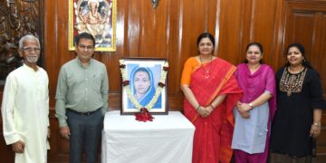 क्रांतिज्योती सावित्रीबाई फुले यांची जयंती महानगरपालिकेत साजरी