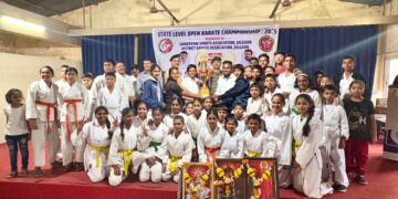 स्वामी विवेकानंद व हिंदु हृदय सम्राट बाळासाहेब ठाकरे यांच्या जयंतीनिमित्त राज्यस्तरीय खुल्या कराटे स्पर्धा संपन्न