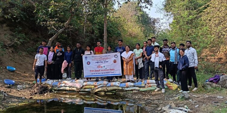 लोकसेवक मधुकरराव चौधरी समाजकार्य महाविद्यालयाचे राष्ट्रीय सेवा योजना विशेष शिबिर ग्रामिण शिबिर गारबर्डी / पाल येथे संपन्न