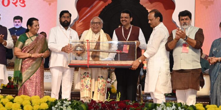 मराठीतील अभिजात साहित्य पुढच्या पिढीकडे नेण्याकरिता कृत्रिम बुद्धीमत्तेचा वापर करावा- मुख्यमंत्री देवेंद्र फडणवीस
